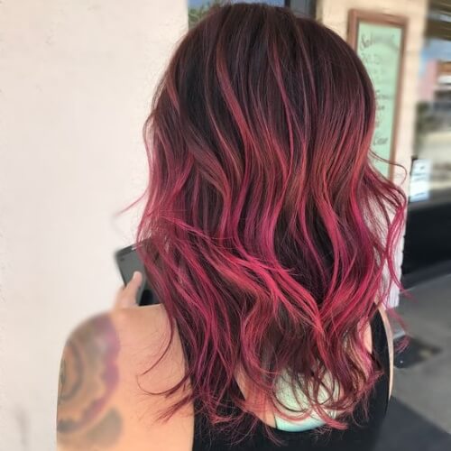 Balayazh com cor de cabelo roxa