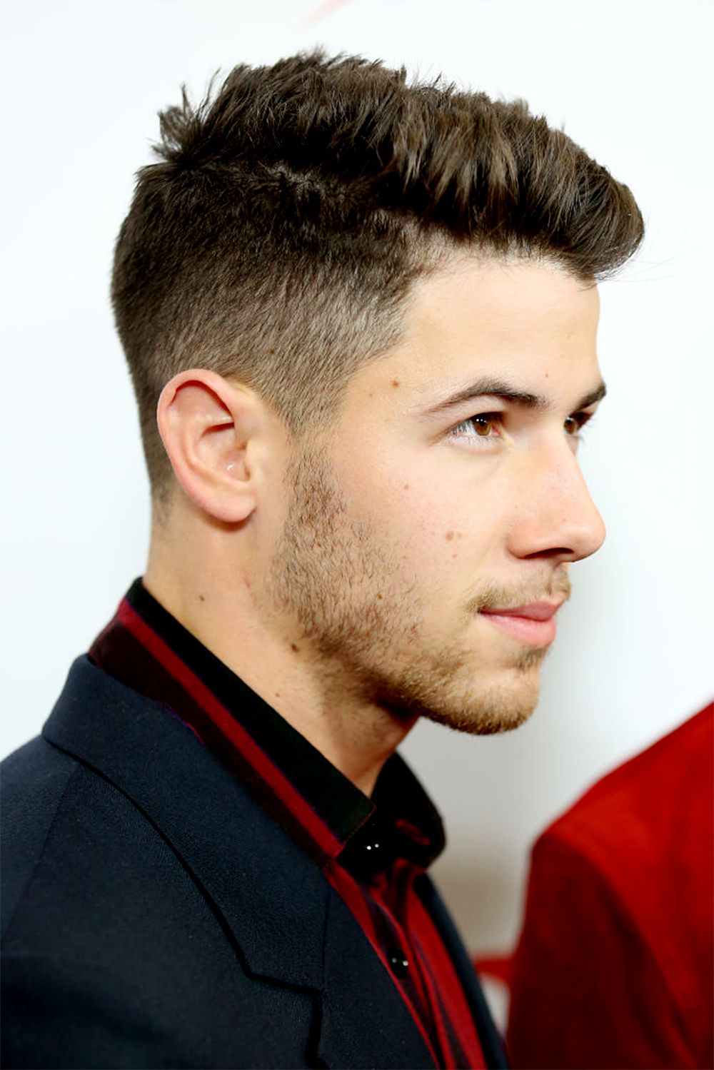 Nick Jonas Style de cabelo sutil sutil