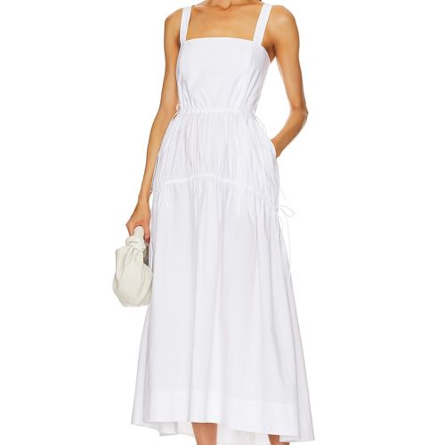 Vestido Helsa Midsummer de popelina de algodão branco em modelo combinado com bolsa branca com nó