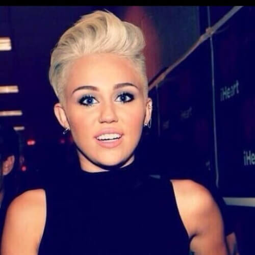 Miley Cyrus Haircut com franja