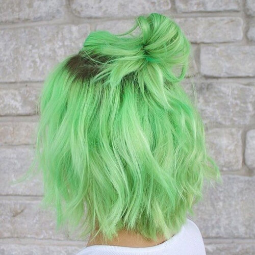 Cores de cabelo verde pastel de neon