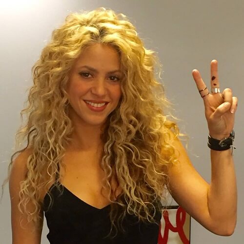 Curl químico para cabelos longos Shakira