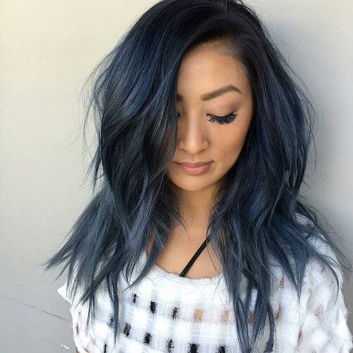Cor de cabelo azul aço