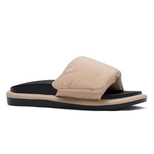 Remy Barefoots bege (US $ 50)